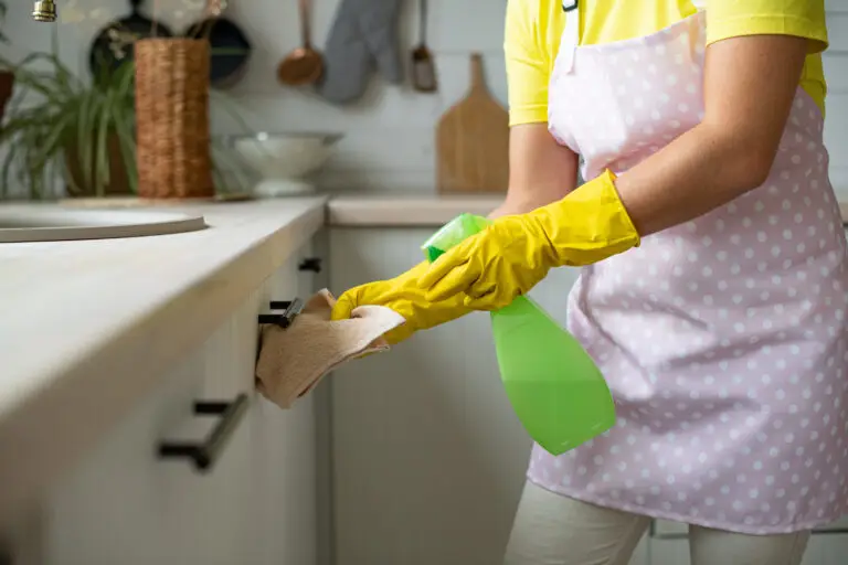 Best Cleaner for Kitchen Cabinets