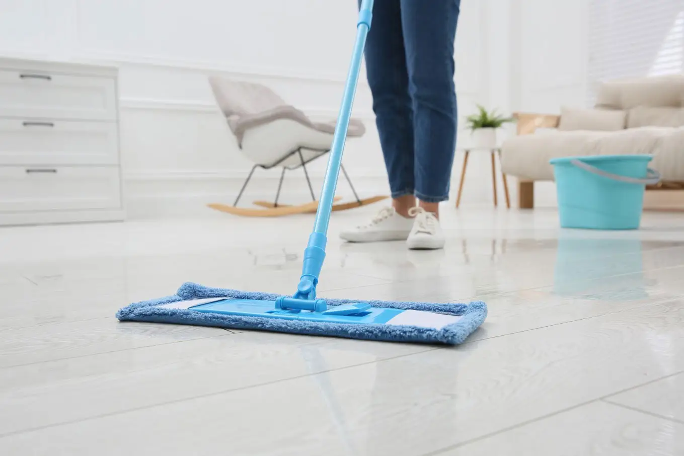Hardwood floor cleaning and shine